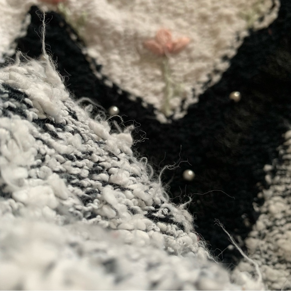 v i n t a g e :: Funky Floral Slouchy Grandma Knit Sweater - Picture 6 of 11